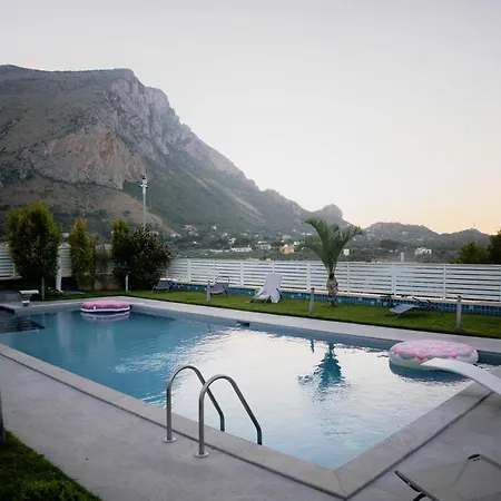 Villa Vincenzo By Posarellivillas Carini